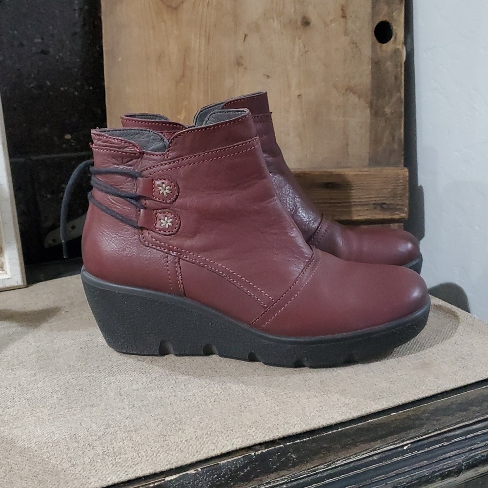 Women's Leather Ankle Boots Size 39 Earthy Winter Boho Hippie Comfy Maroon